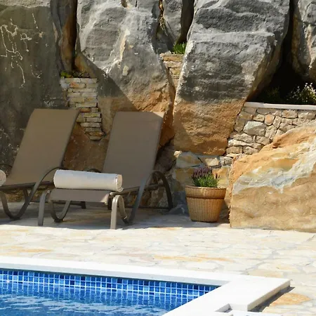 Marelux Apartman Kastela