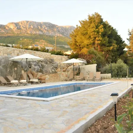 Marelux Apartman Kastela